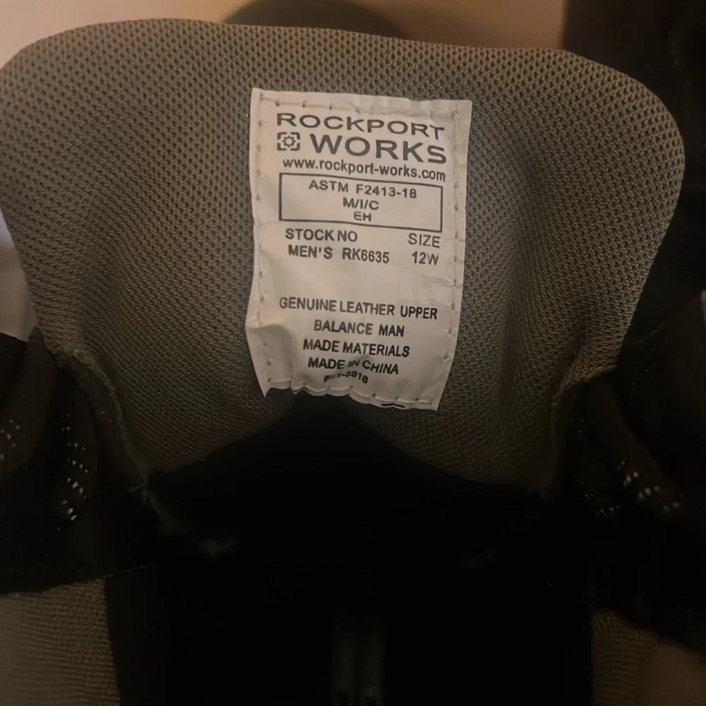 Rockport safety shoes WGRK6635 for men,black,comp toe,eh,wp,lace to toe size 12w